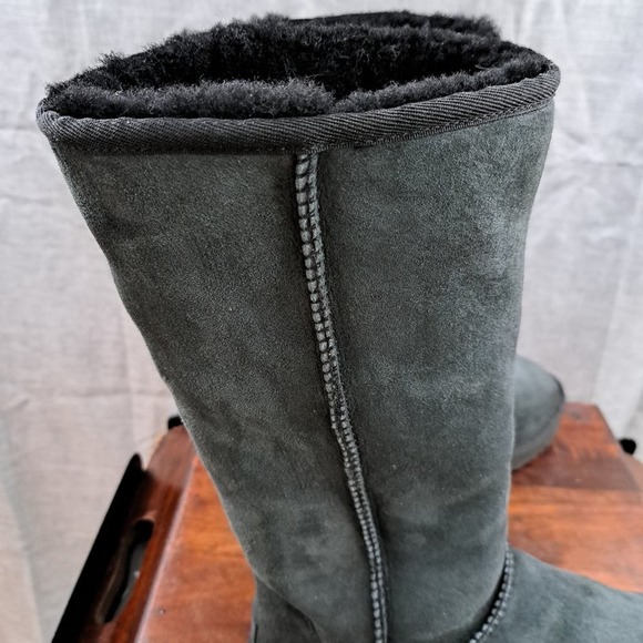 UGG Classic Tall II Boot 1016224 Women's 9 Black Twinface Winter Shearling Lined - Picture 9 of 13